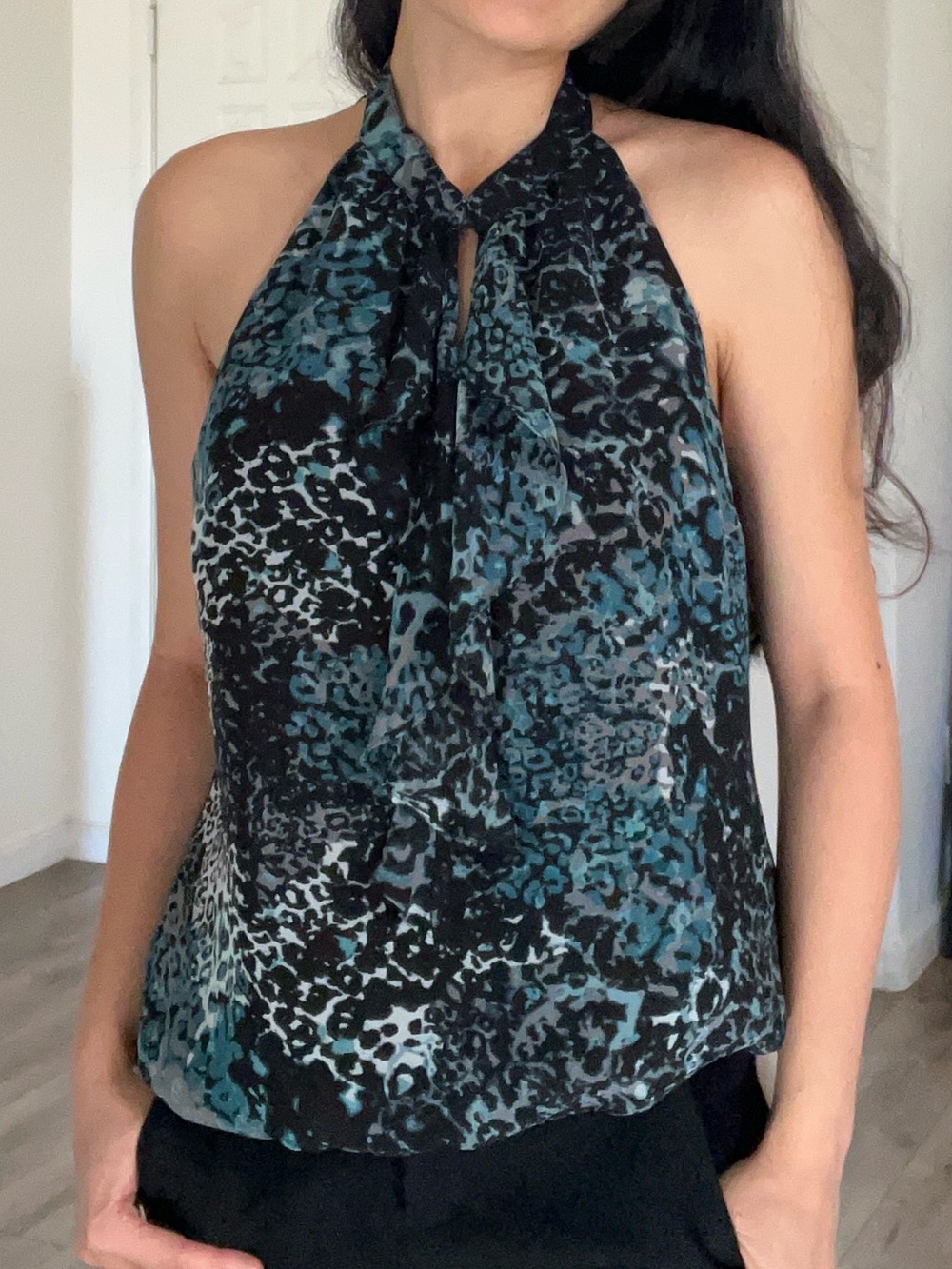 Guess Printed Top in Teal and Black Sz.L